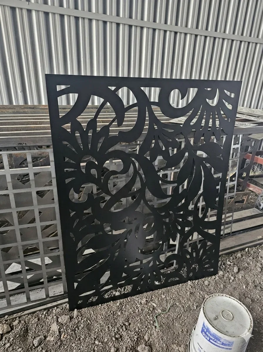Guía: Acero, aluminio, inox, PVC o MDF